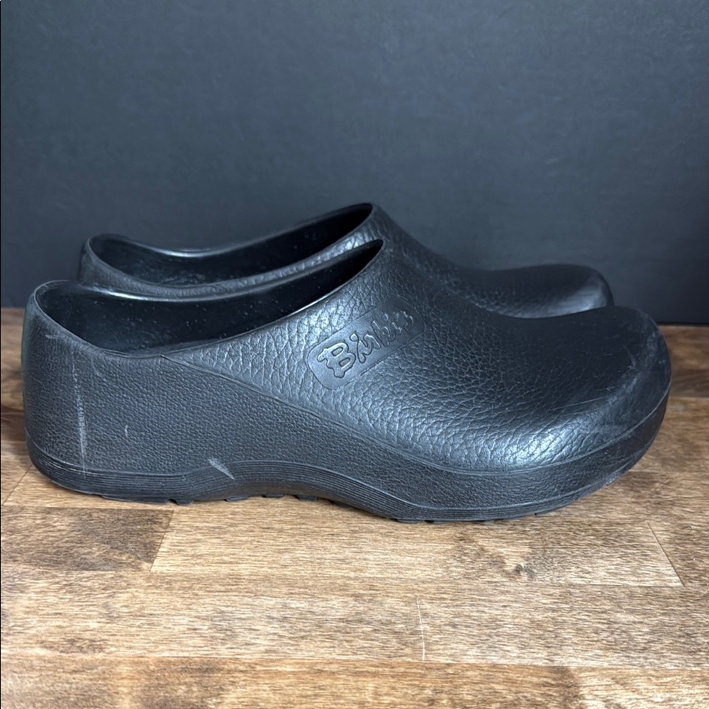 Birkenstock Black Slip-On EVA Clogs